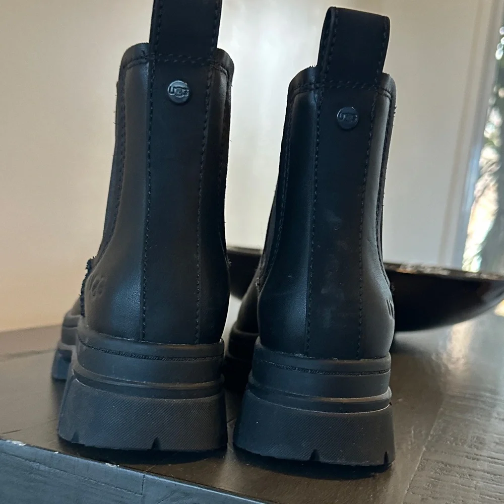 Ugg Black Leather Ankle Boots - Picture 2 of 4